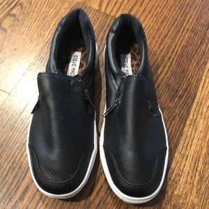 Steve Madden Slip ons